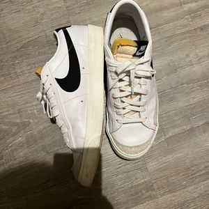 Nike blazers low tops